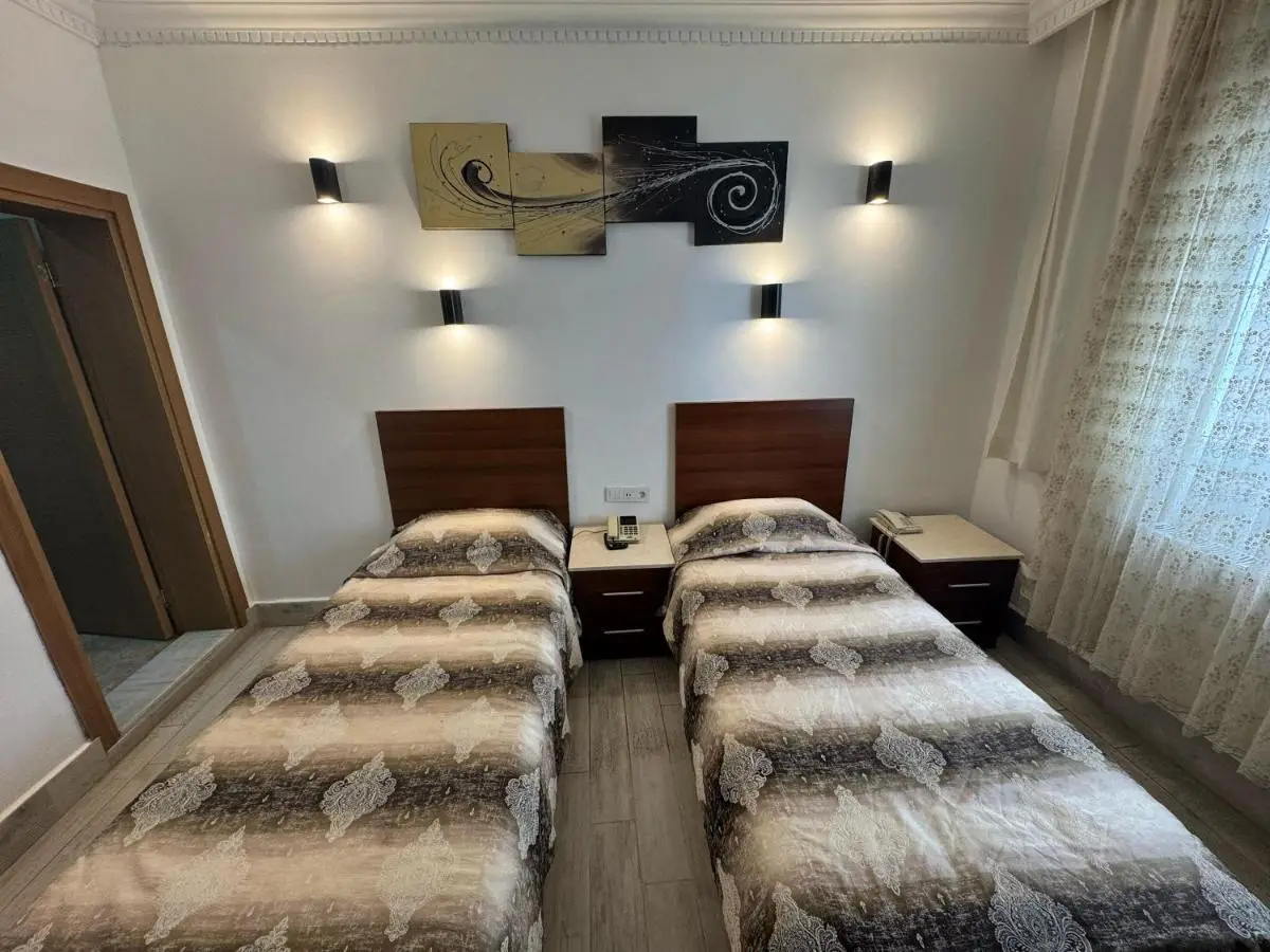Hanedan Hotel