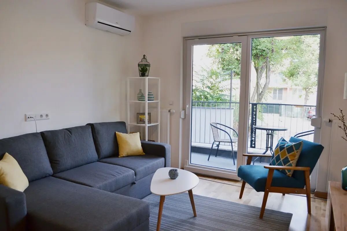 Apartment Masha - Lovely One Bedroom with balcony