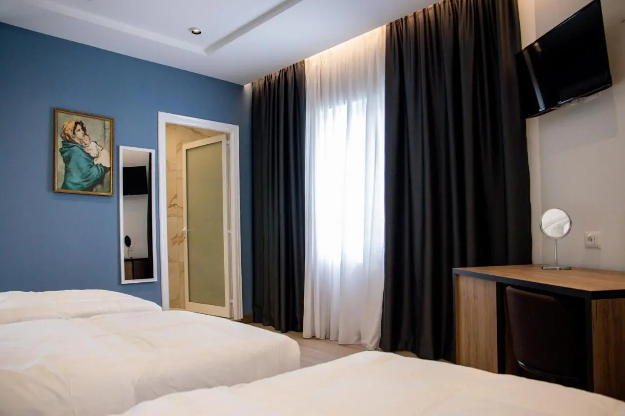 Hotel Blini