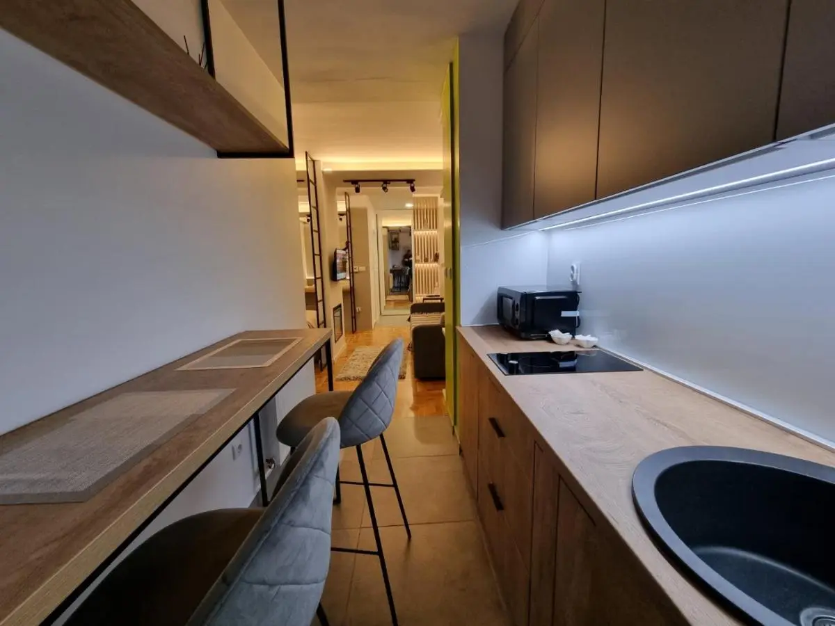Studio Apartman Golden Lux 1