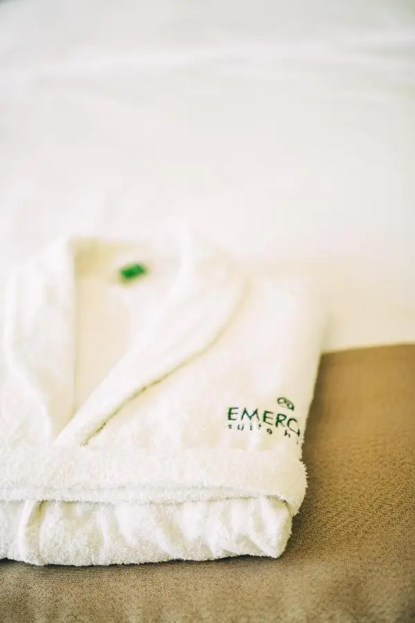 Emerald Suite Hotel