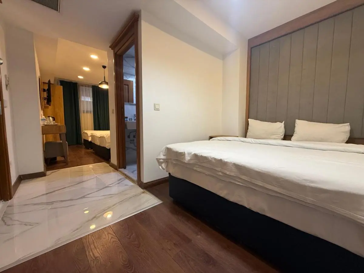 Pege Hotel