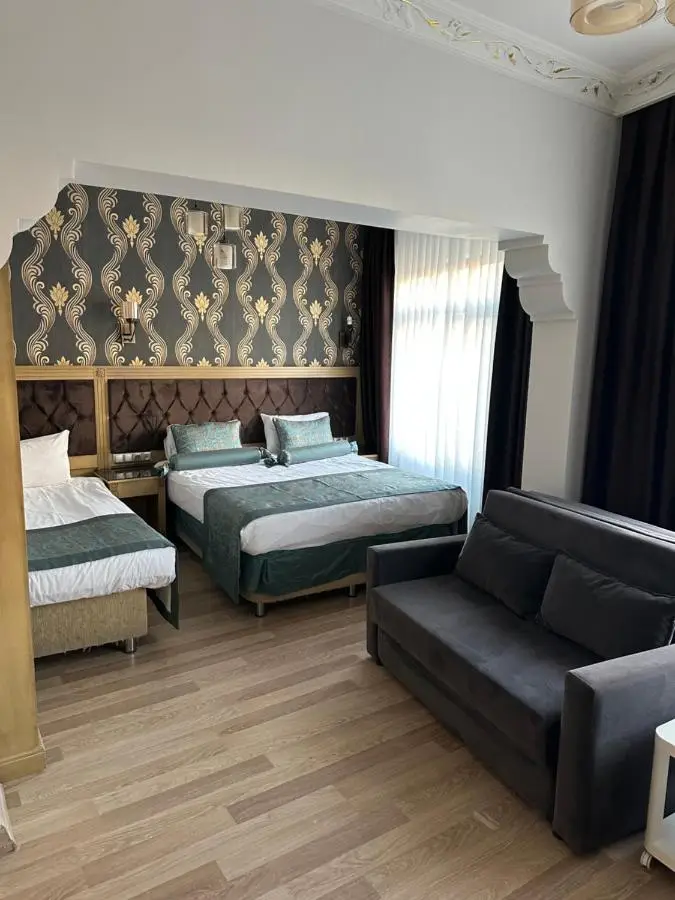 Blue Tuana Hotel Old City