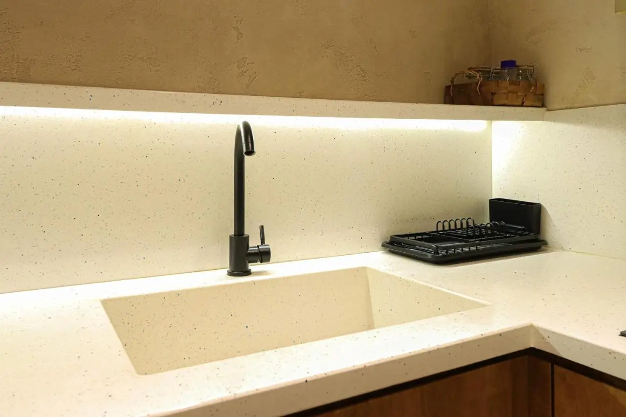 Newly Designed 2BR Apartment In Center-By Wehost
