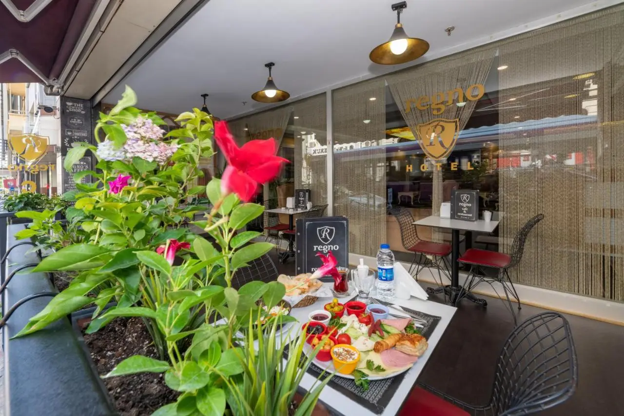 Regno Hotel
