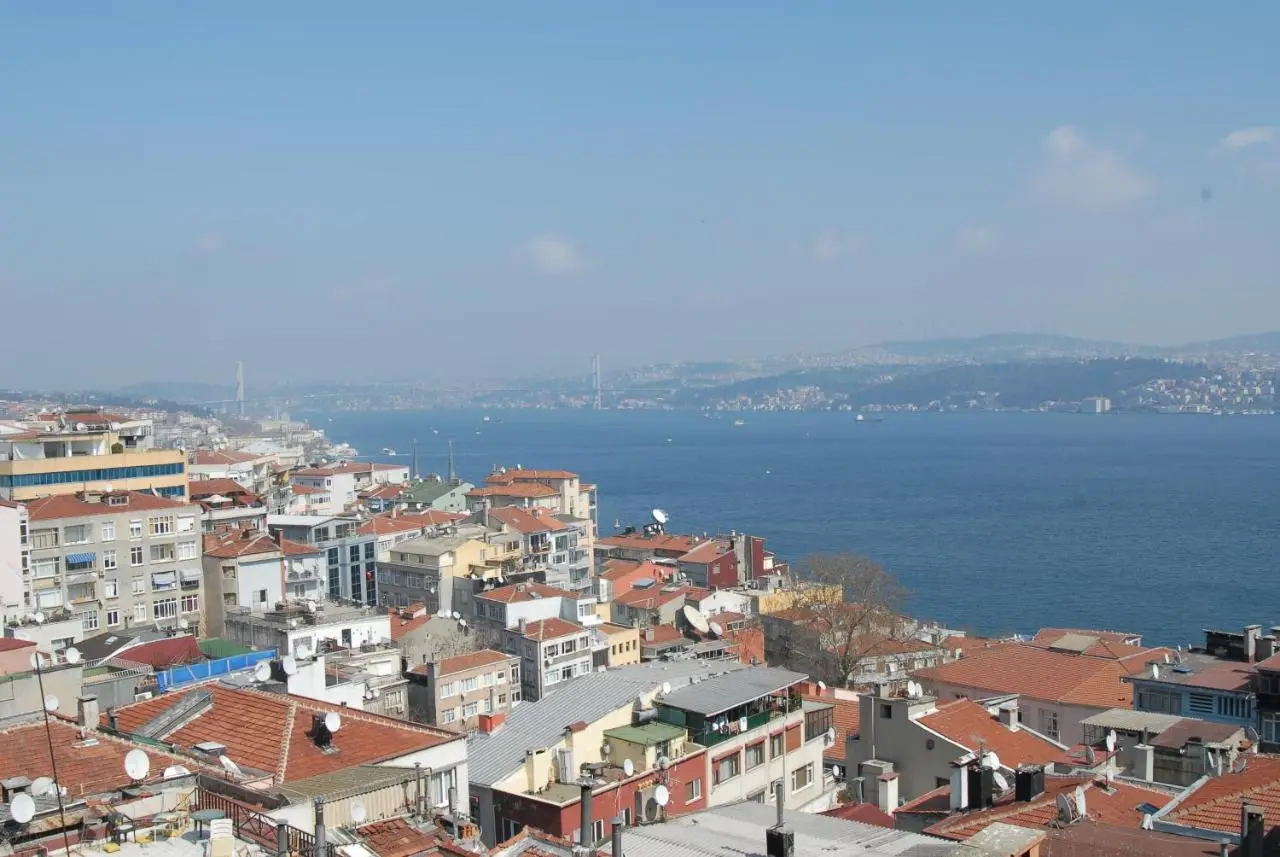 Cheya Taksim BNB Gumussuyu Istanbul City Center Comfort Residence
