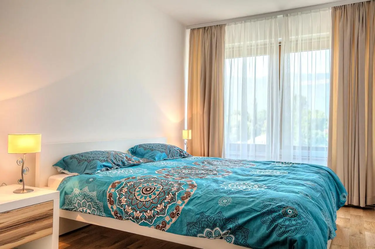 VIP Apartments
