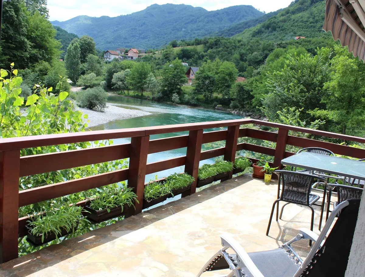 Emerald river house - Neretva views