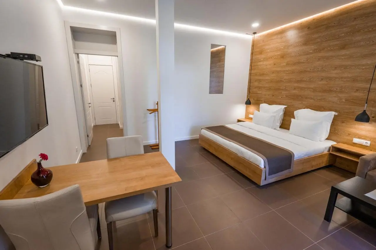 Luxury Apartments on Central Avenue