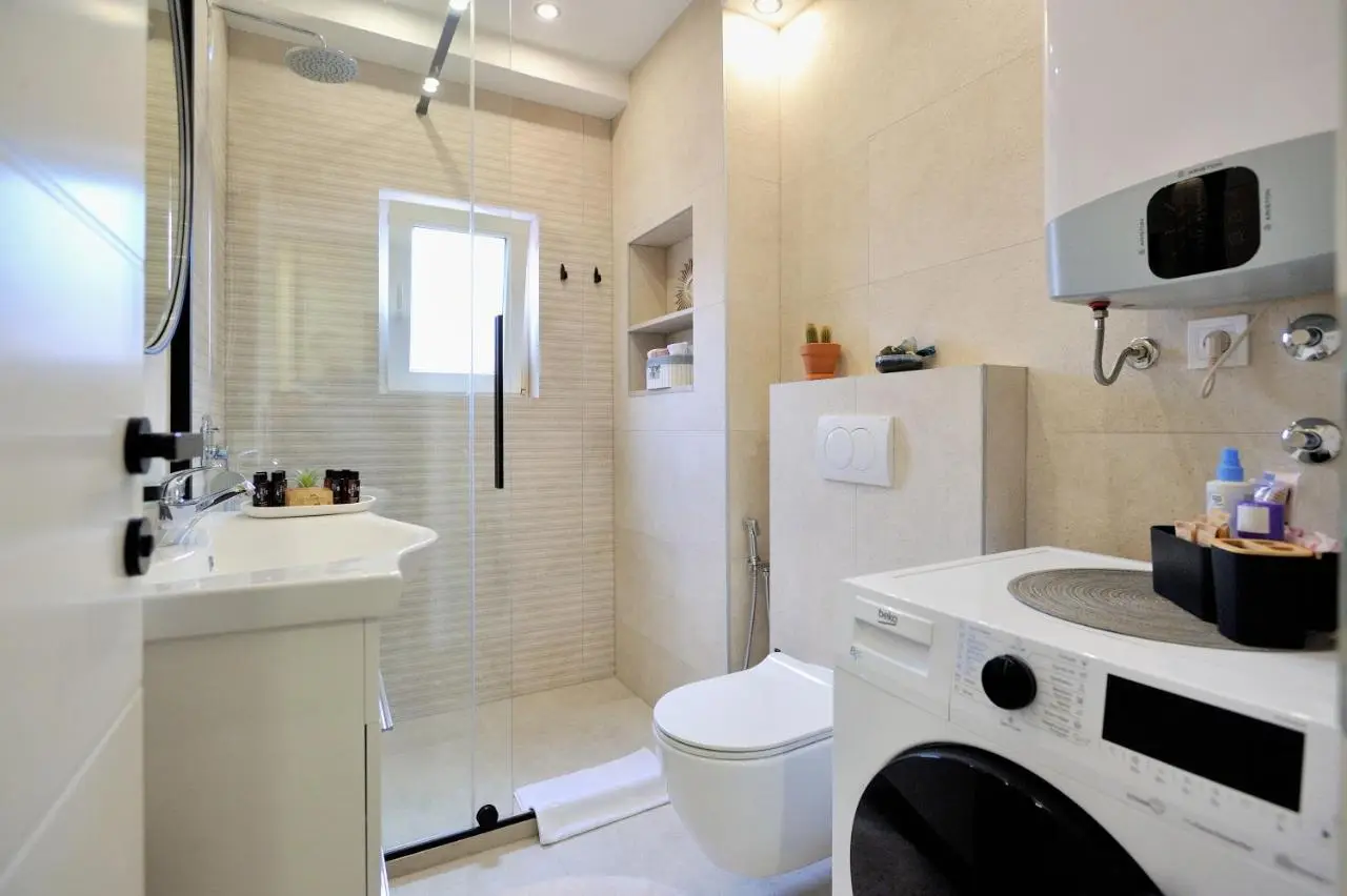 Apartment Fery