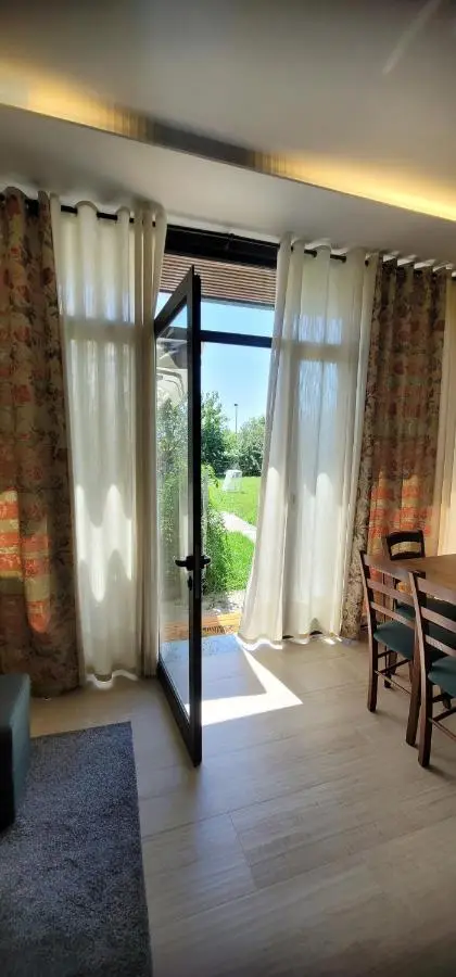 Margjelo Stay - Twin Houses in the Garden