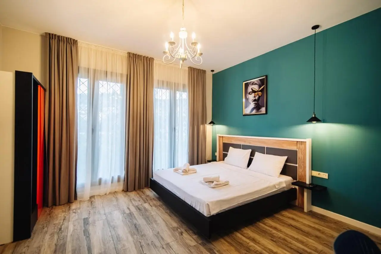 Wine Rock Hotel