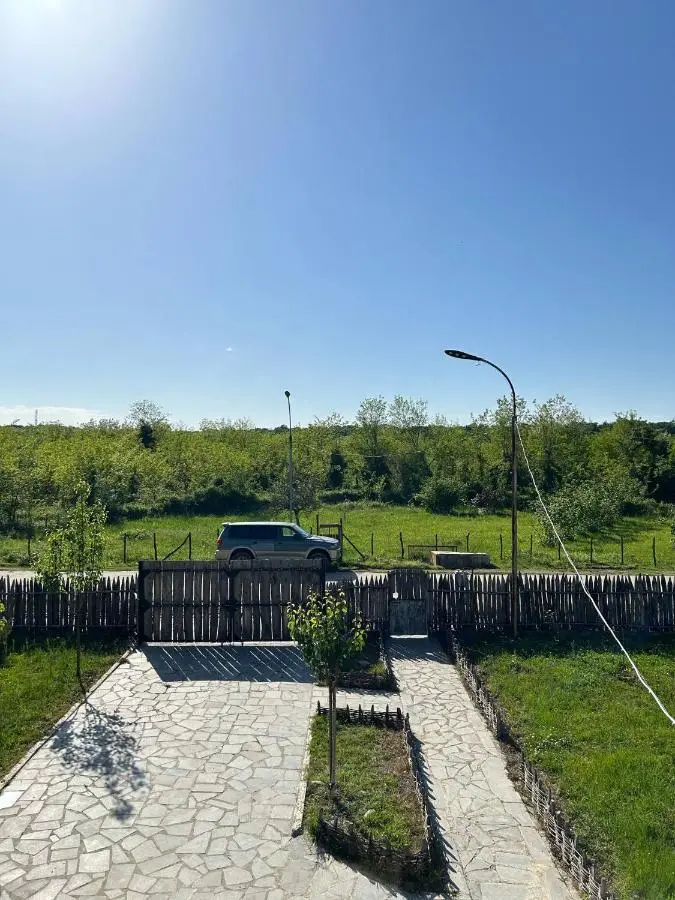 Villa Obcha - Whispering Vines Guesthouse