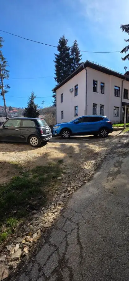 Live Bosnian life