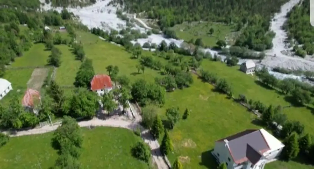 Villa KRONI