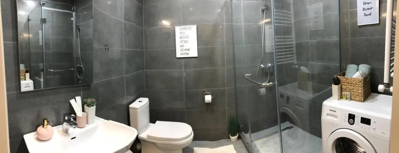 Ameri Plaza Green Apartments