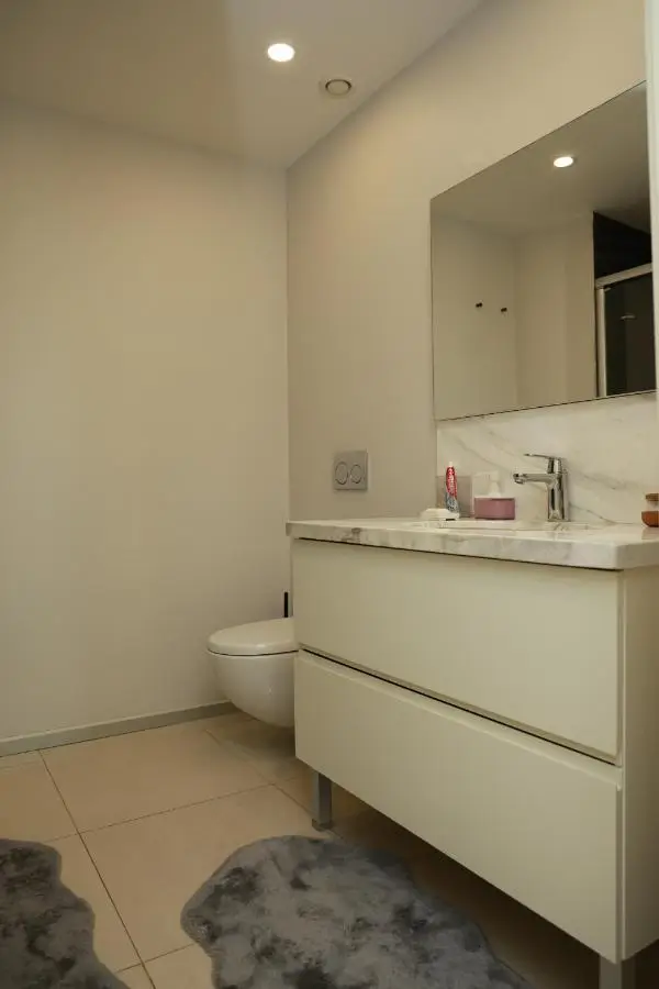 Deluxe 2BR Apartment Balcony 420