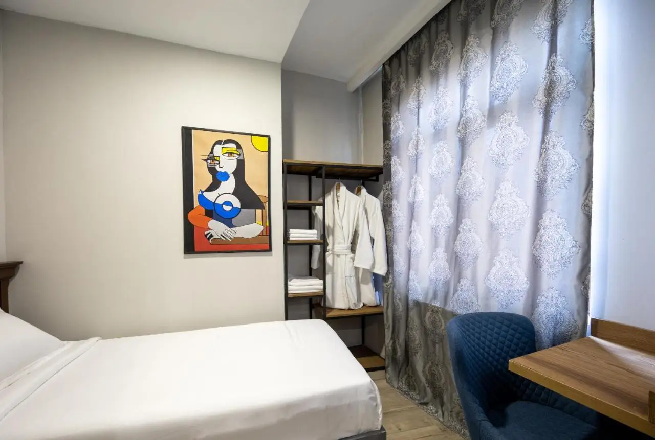 Regraph Hotel