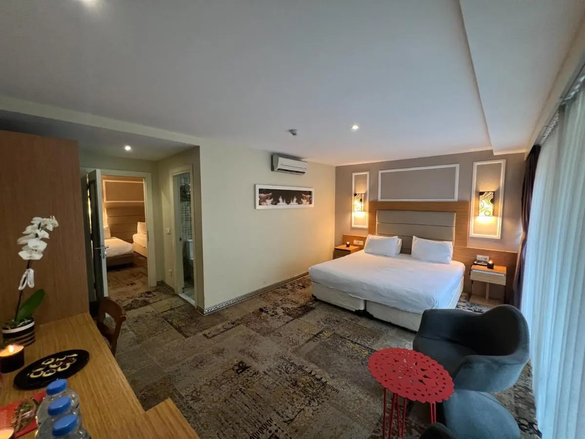 All Seasons Hotel