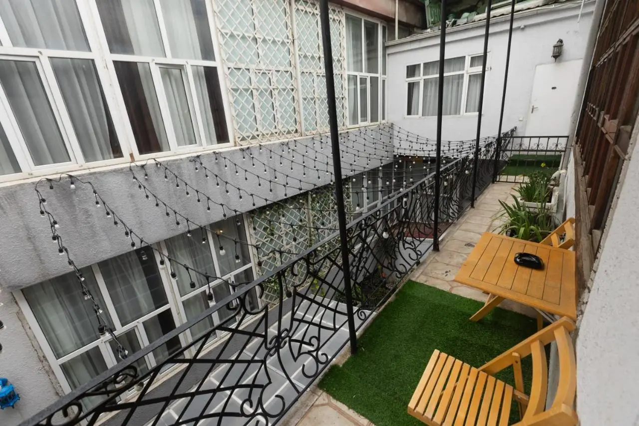 Bella Garden Nizami Hotel