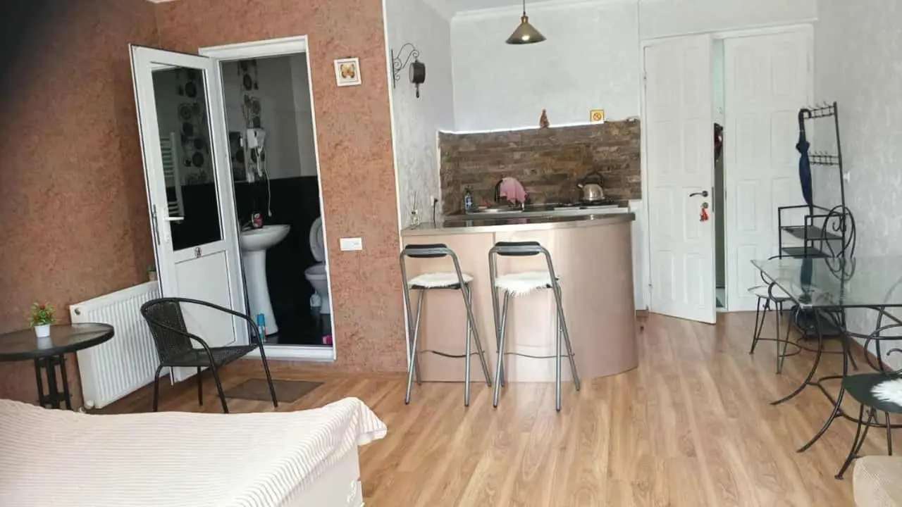 Tamara's apartment