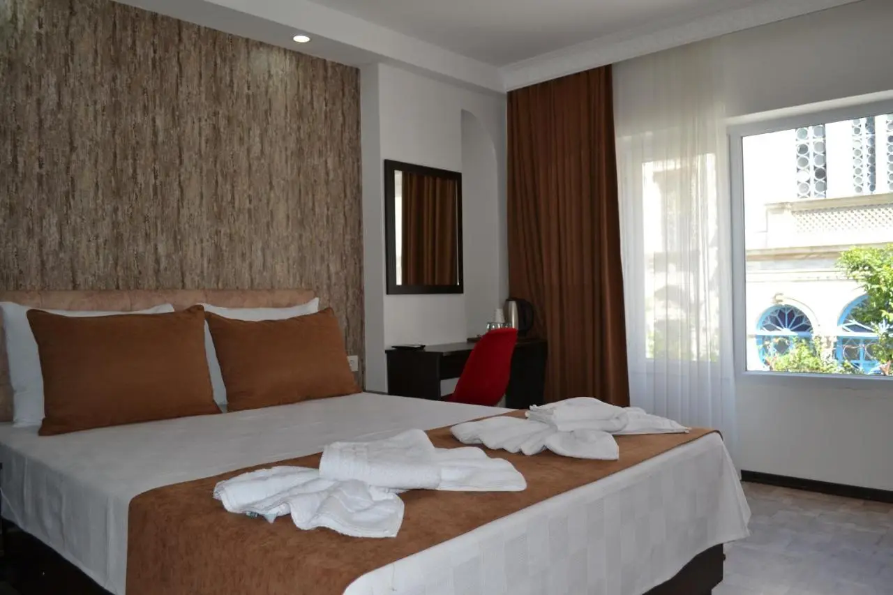 HOTEL GLOBAL 2022