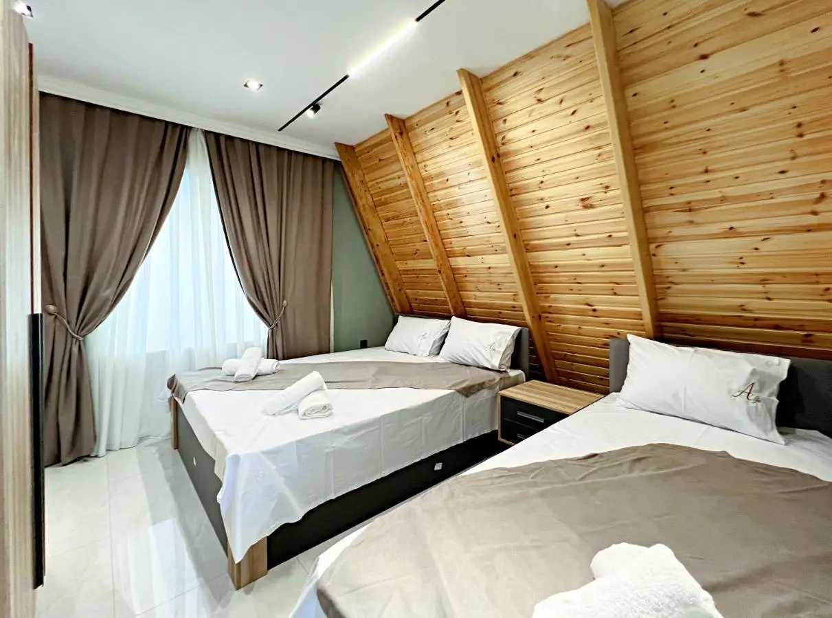 Qafqaz Palm A-Frame Retreat