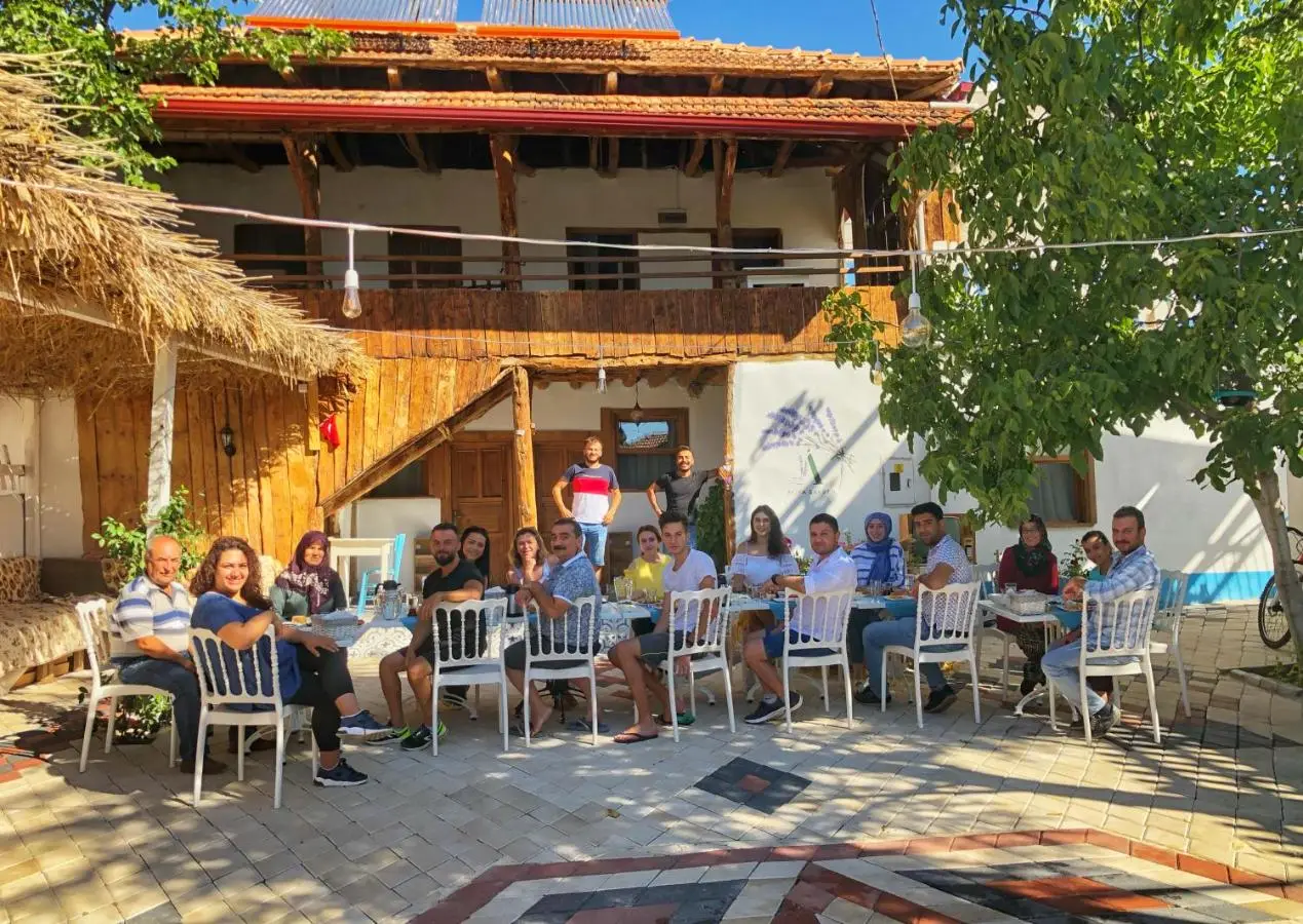 Aliya Konak - Köy Evi ve Lezzetleri