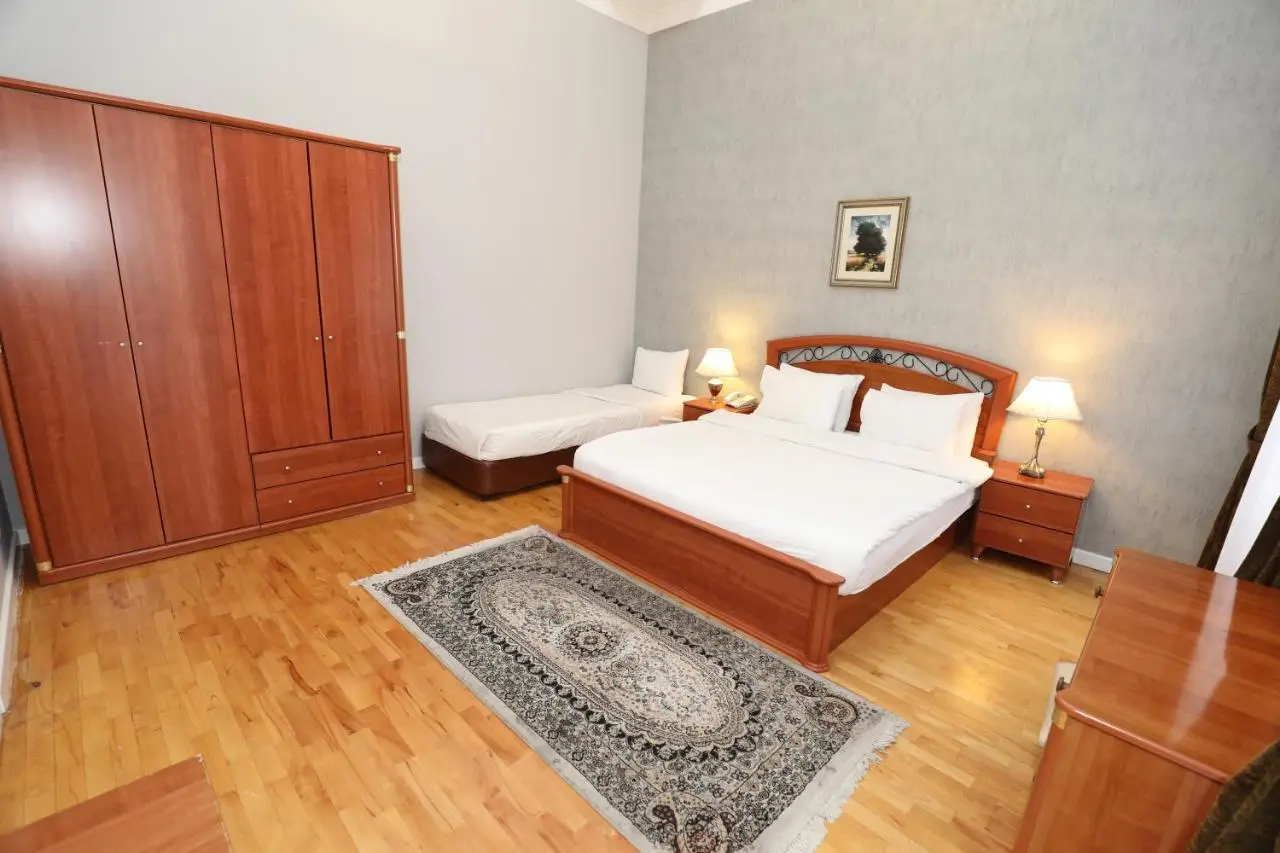 Azcot Hotel
