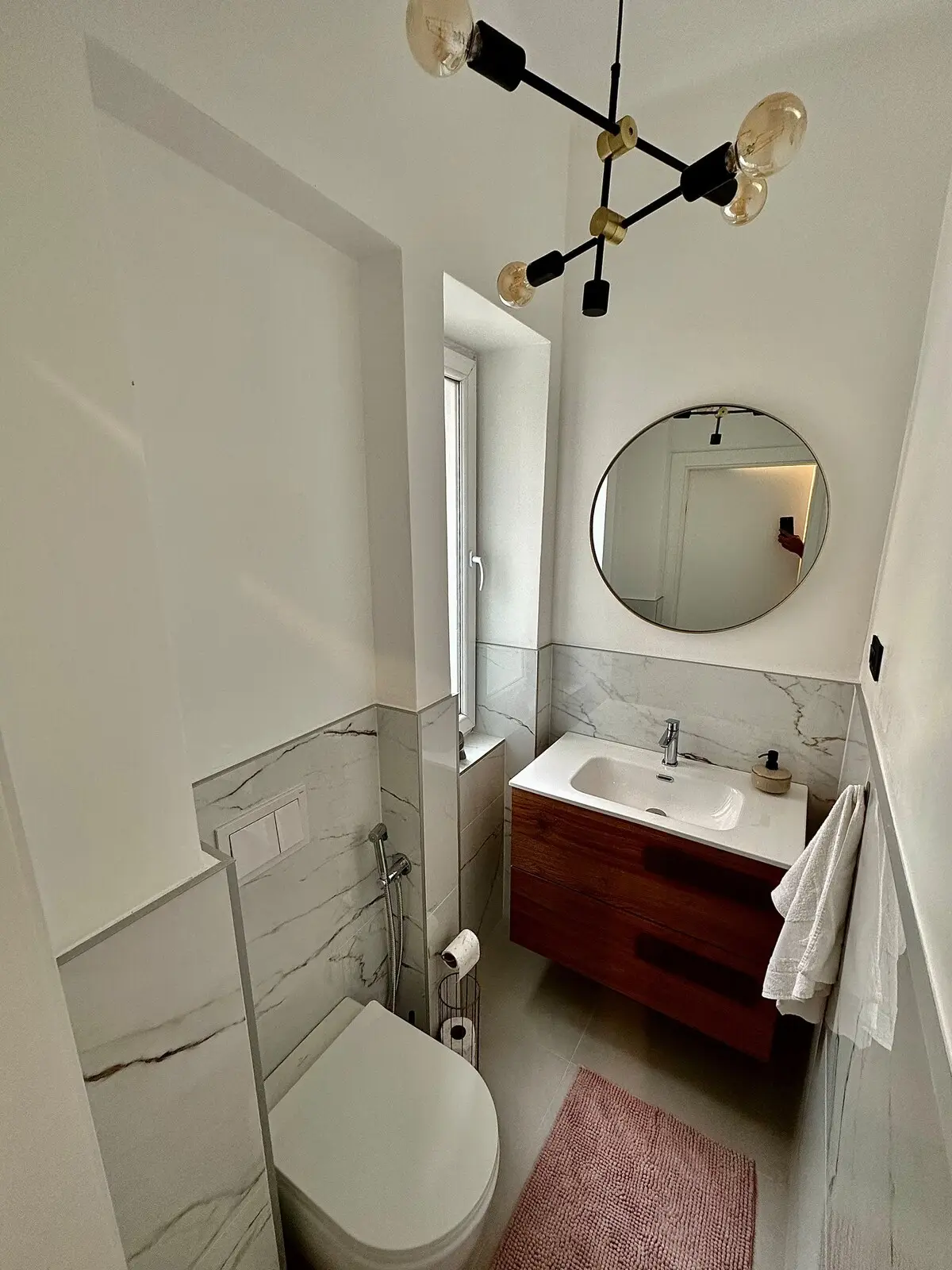Stylish Prime Location Apartment