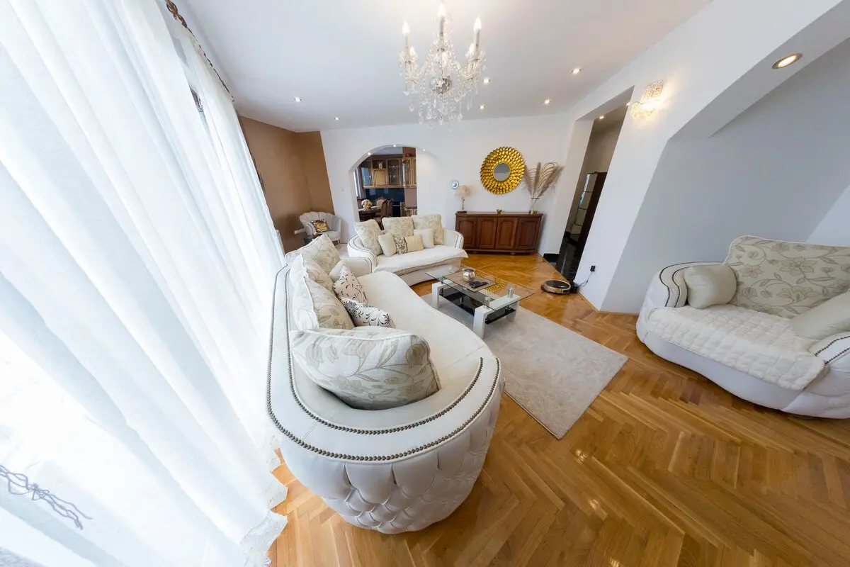 White Pearl Luxus Apartment