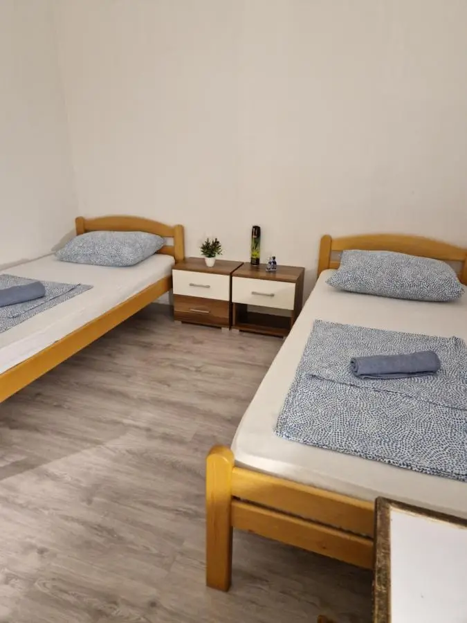 Visit Dreznica - Canyon Retreat