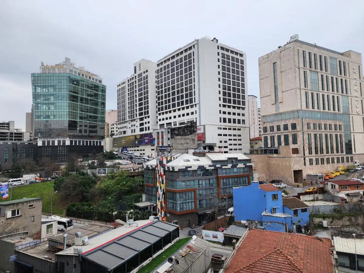 Taksim Square Residence, Two bedrooms, pool sauna gym