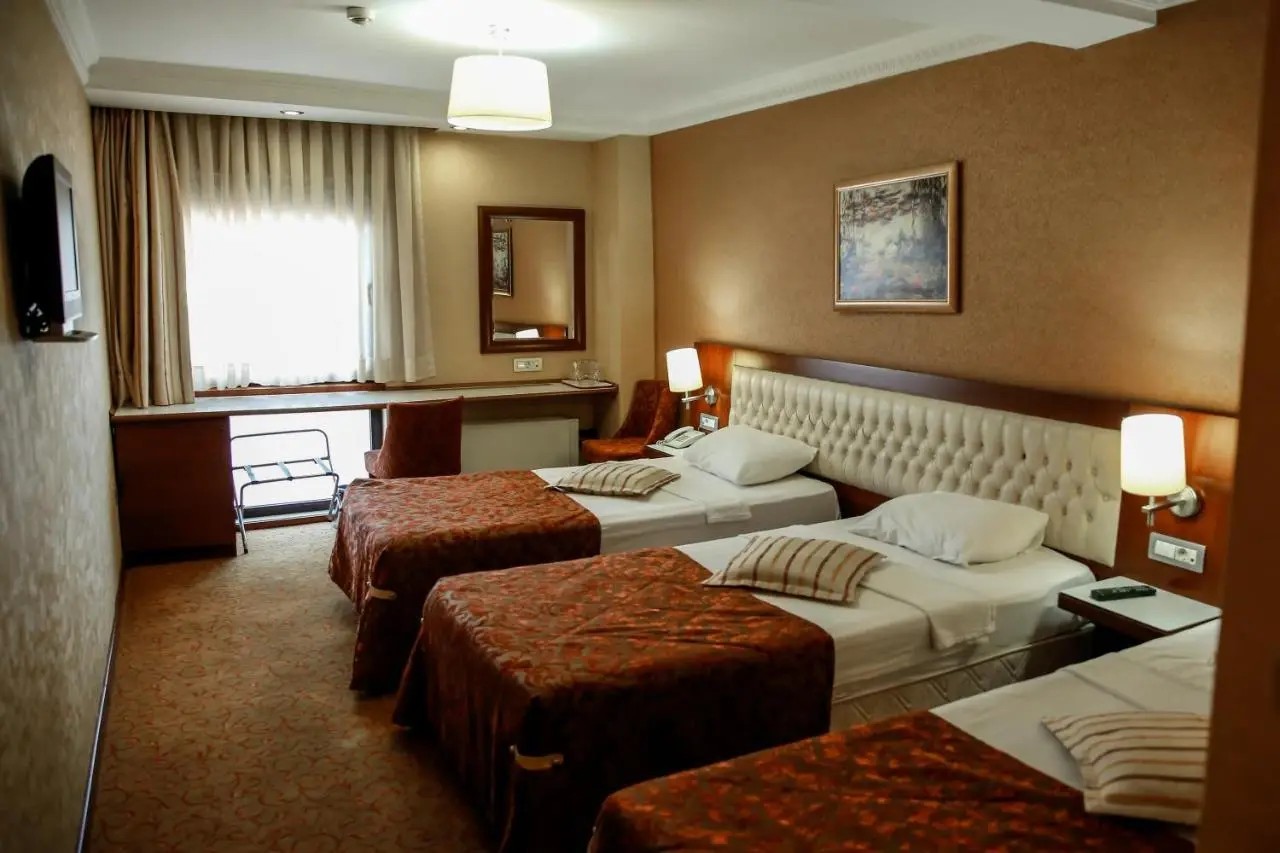 Yuksel Hotel