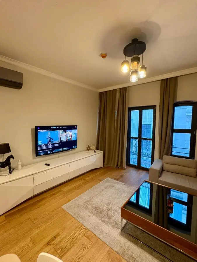 Taksim The 360 Hearth Of İstanbul 55-56