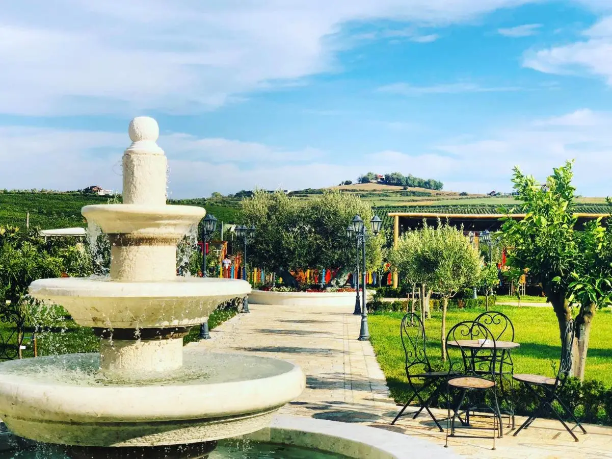 Vinea Resort