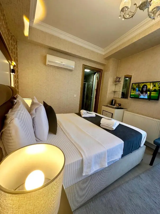 LElLl HAGİA SOFİA OTEL