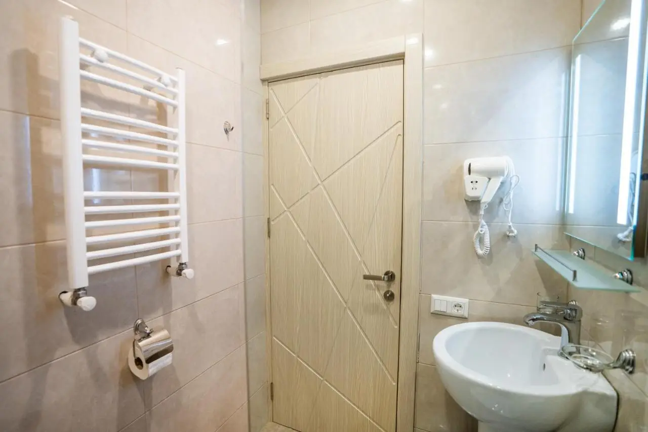 Eltisy Guest House