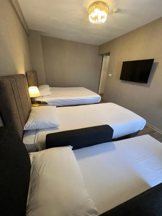 Flower Palace Hotel