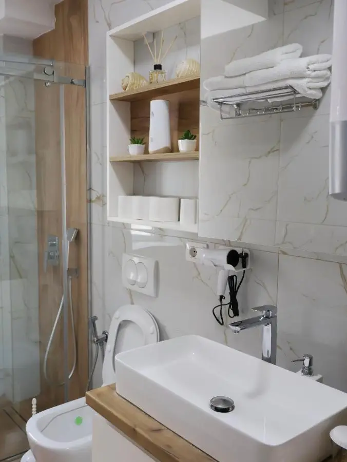 Fiora Apartment