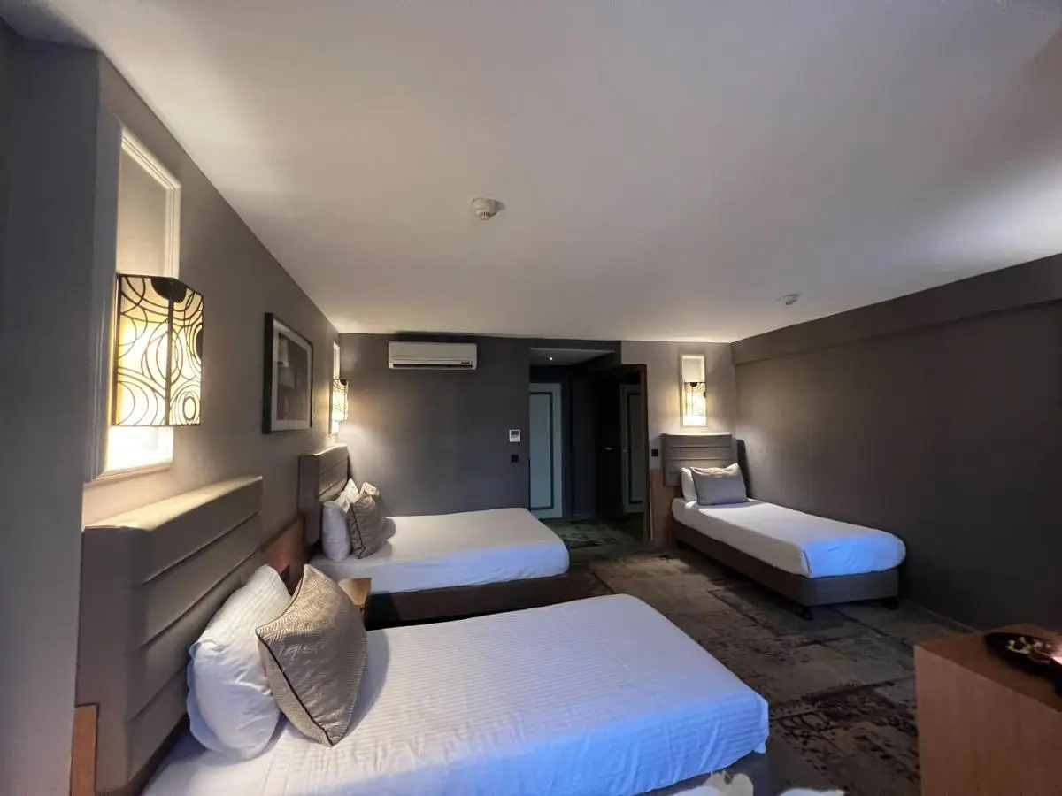 All Seasons Hotel