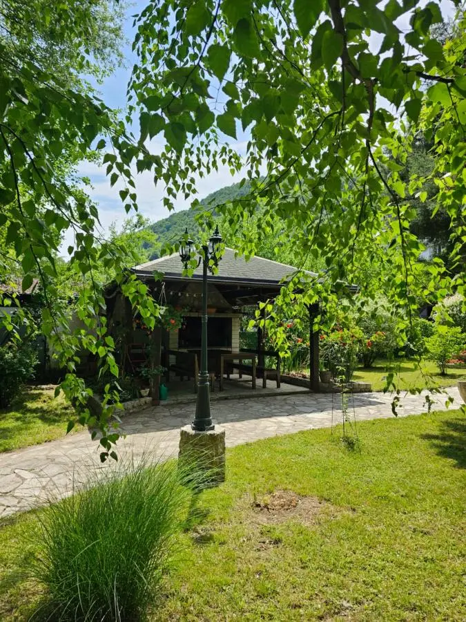 Holiday House Bella