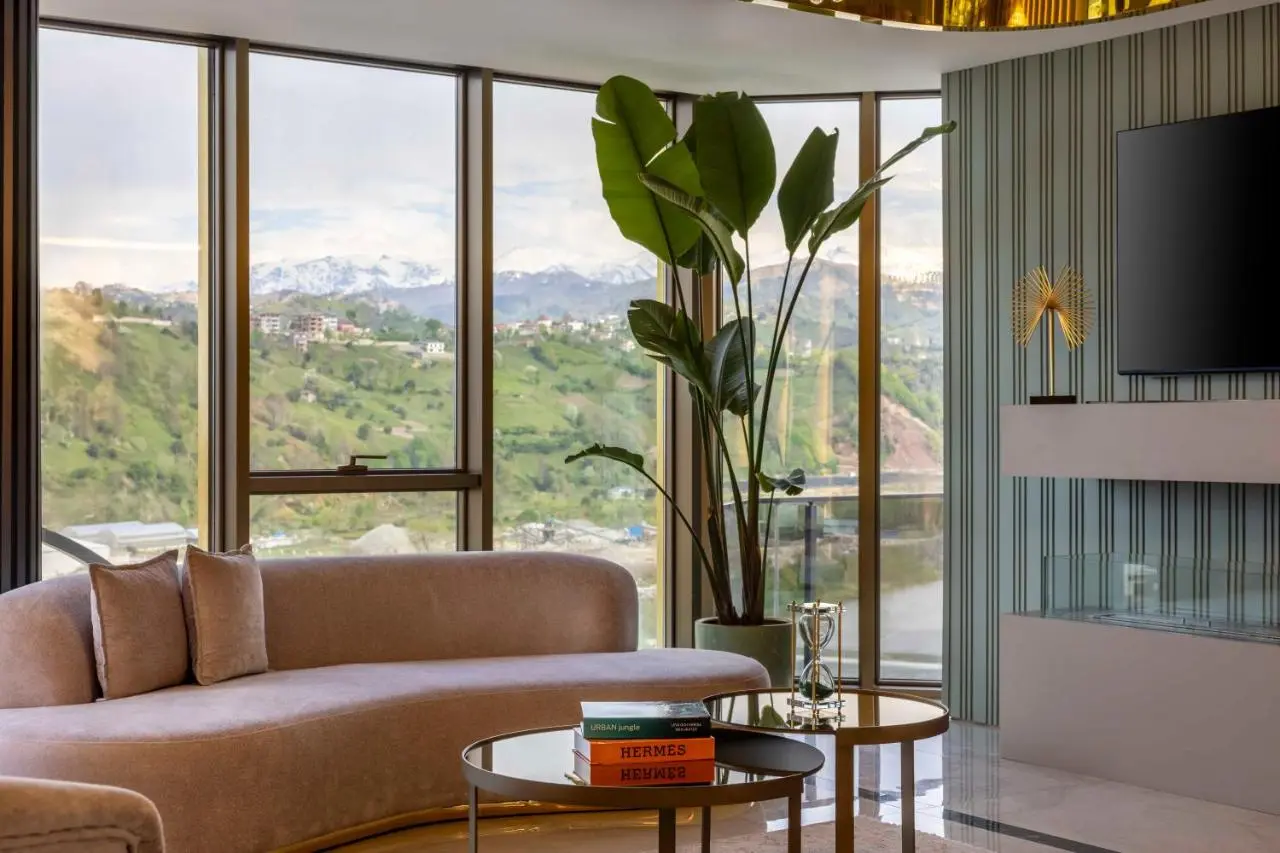 Rossi Luxury Hotel
