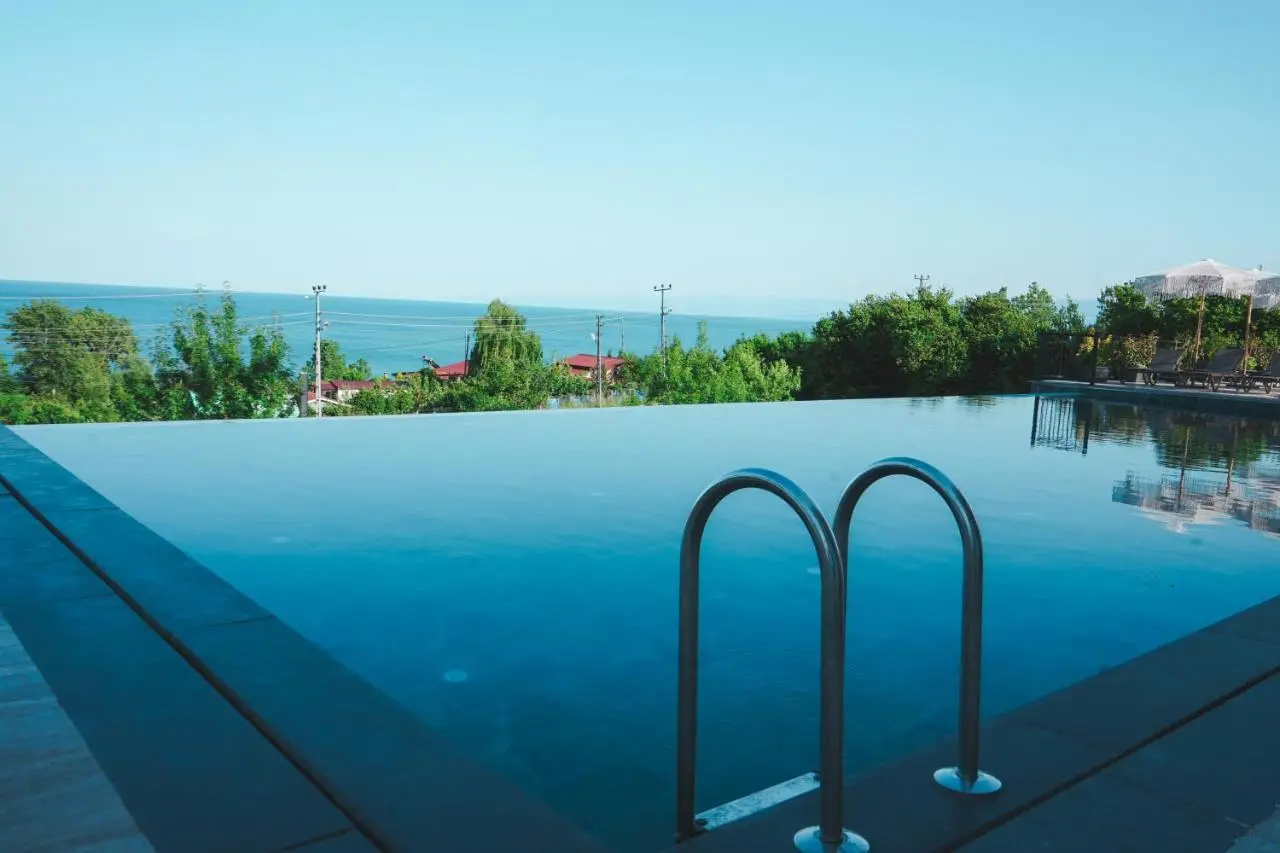 Lemon Suites & Restaurant