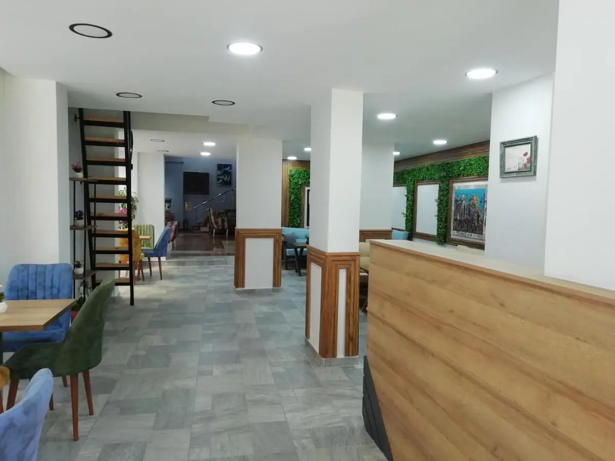 Grand Ece Hotel
