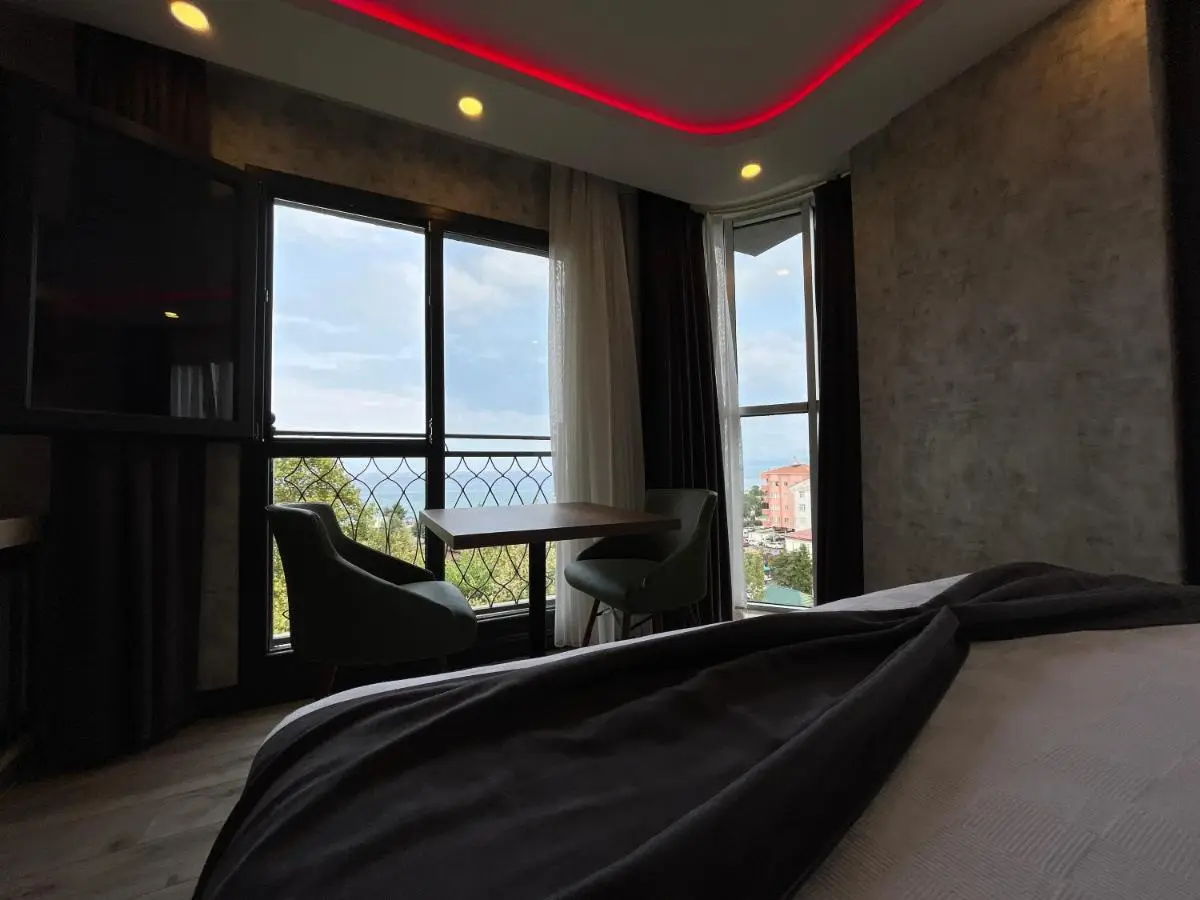 Avni Bey Otel