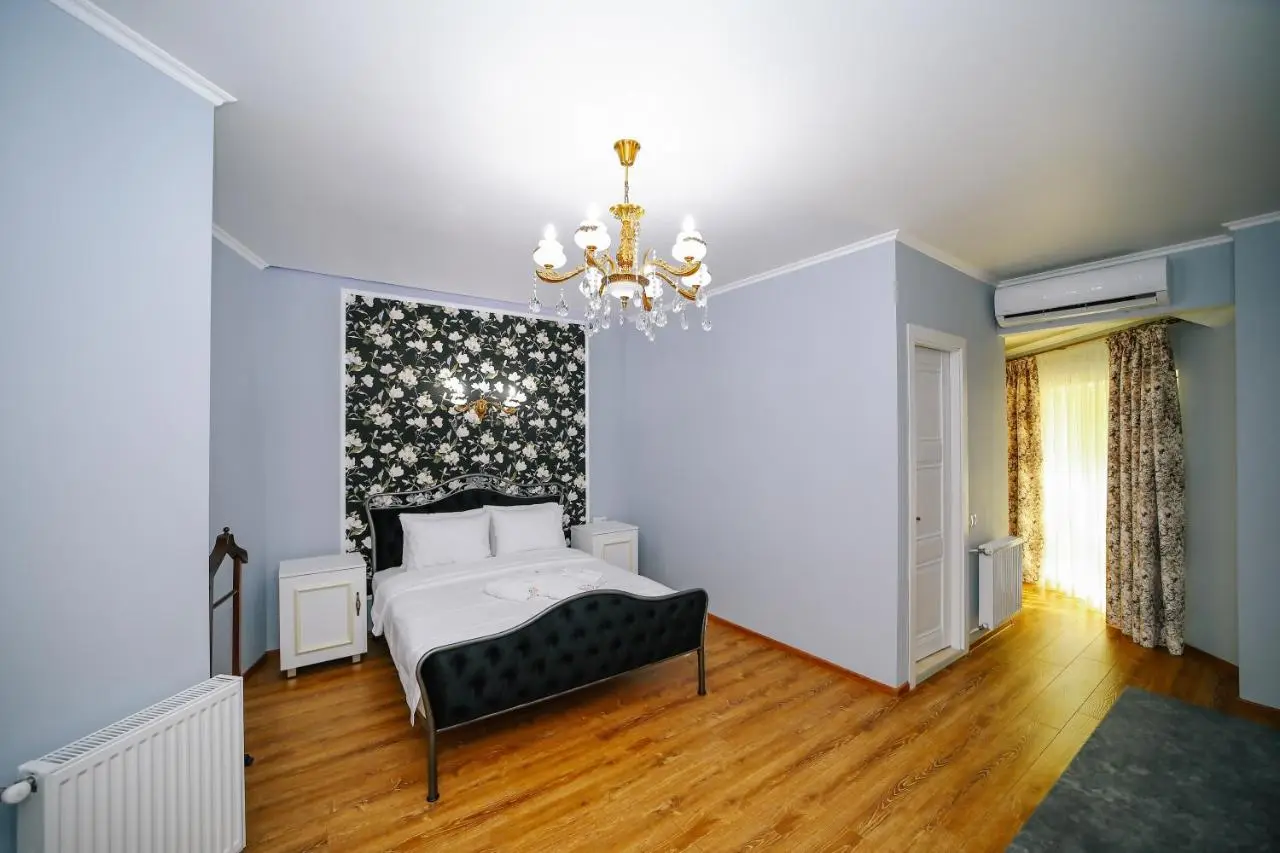Rose Hotel Vake