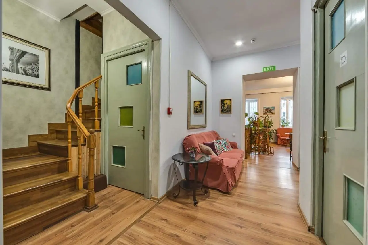 House 52 Boutique Hotel