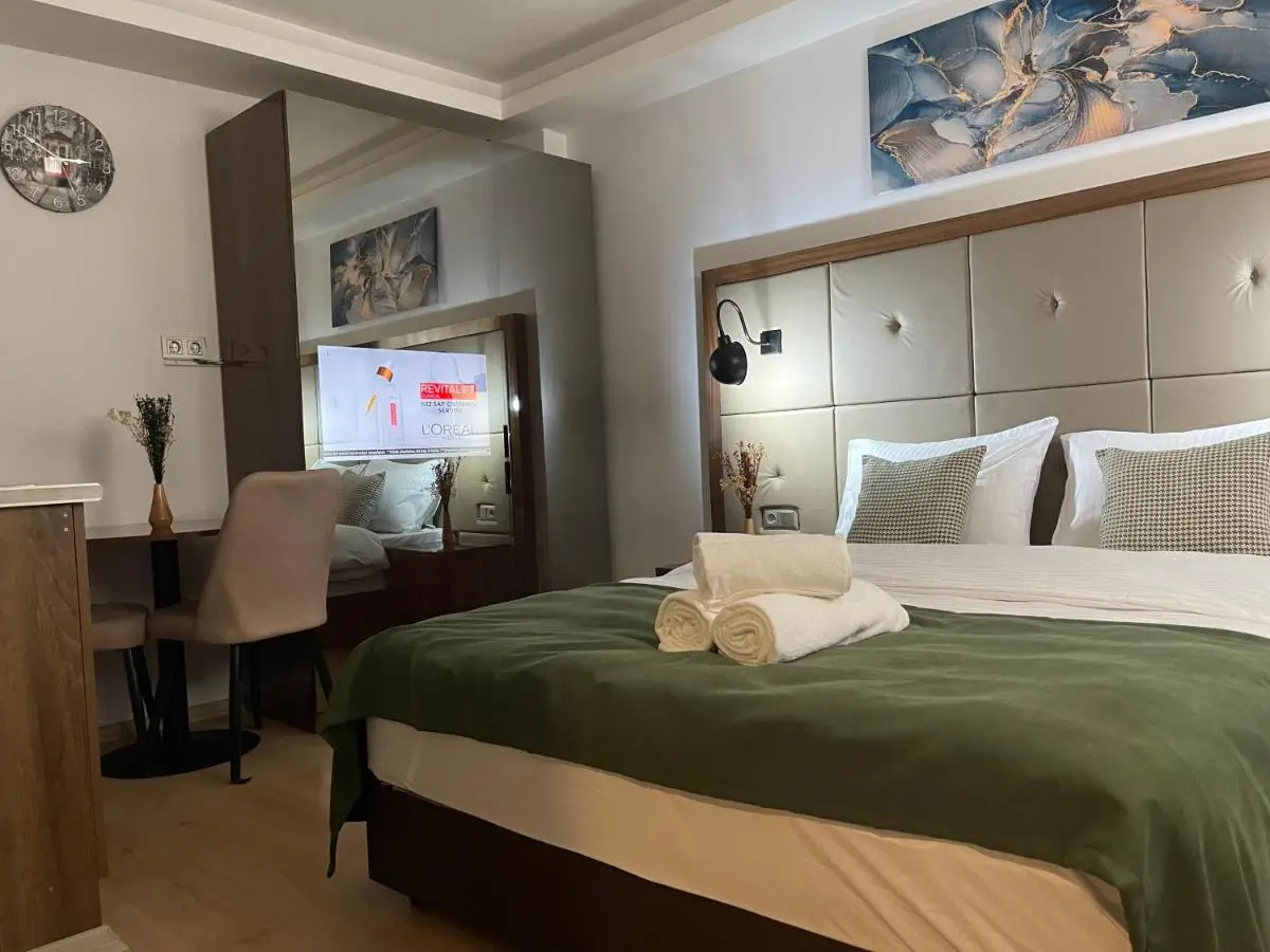 Elegance Suites
