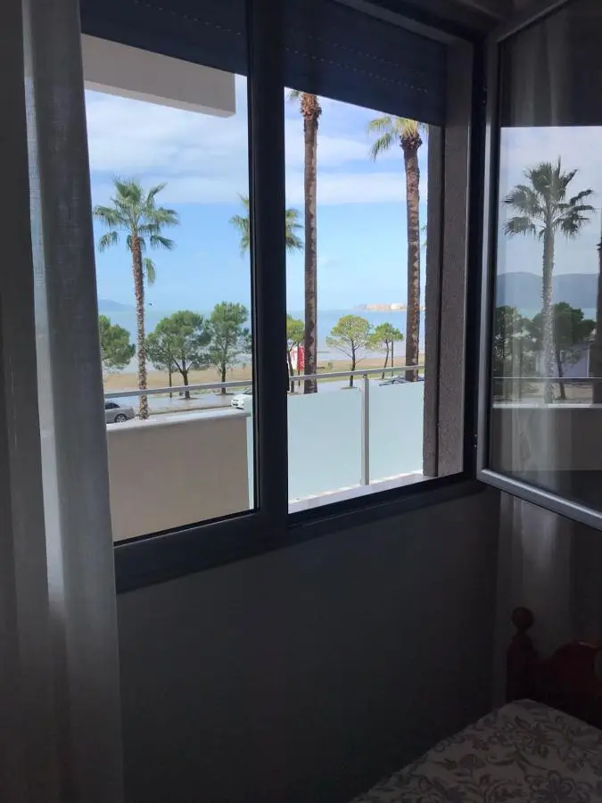 Sea Front Apartment Beach House